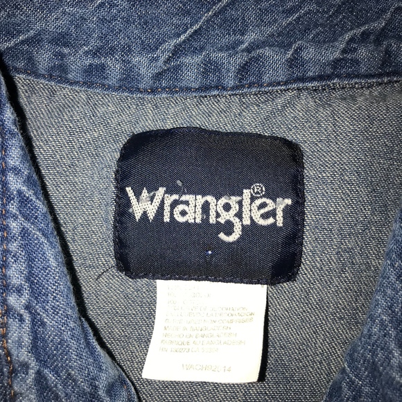 Wrangler Denim Pearl Snap Long Sleeve Shirt - Picture 4 of 4